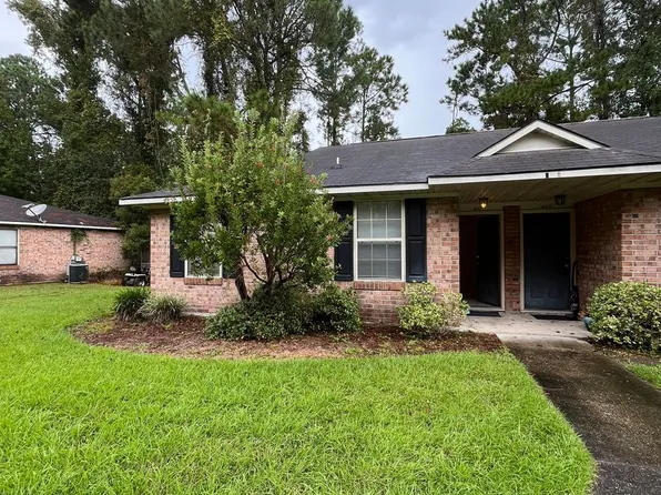 441 Admirals Walk Dr, Saint Marys, GA 31558