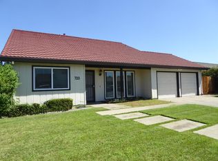 723 Evergreen Way, Manteca, CA 95336