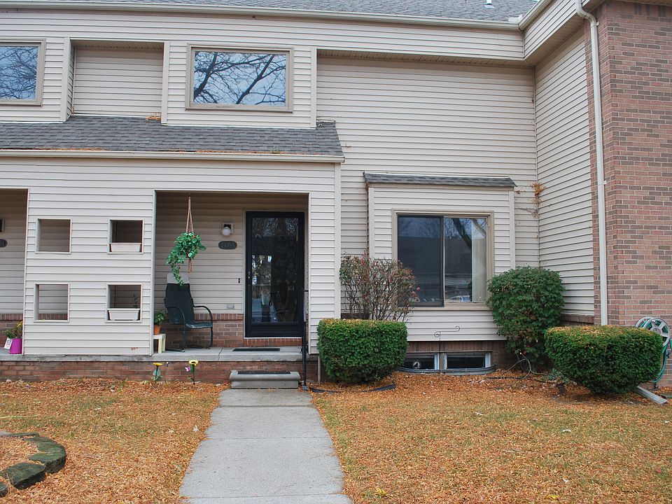 Front of Condo