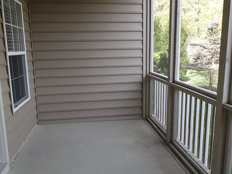 5353 Nottinghamshire Ln — Photo 6