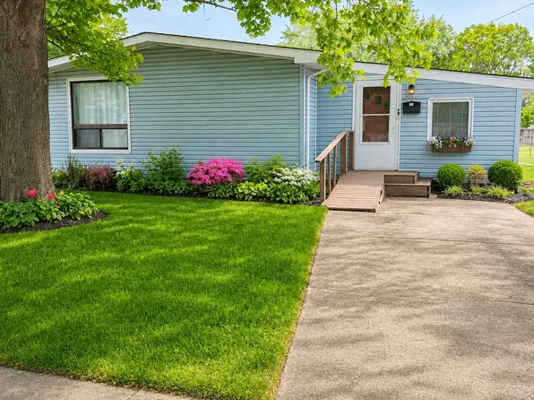 1003 N 5th St, Champaign, IL 61820