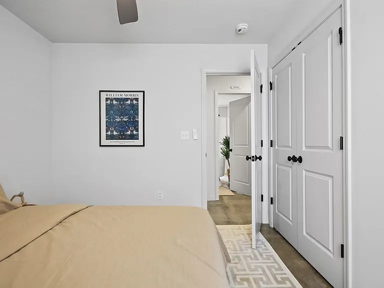 208 3rd Ave — Photo 29