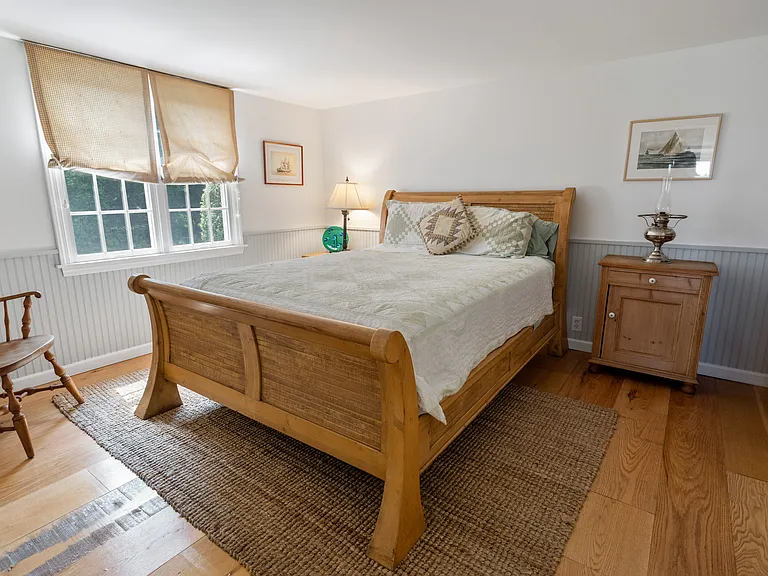 81 Scotts Landing Rd — Photo 12