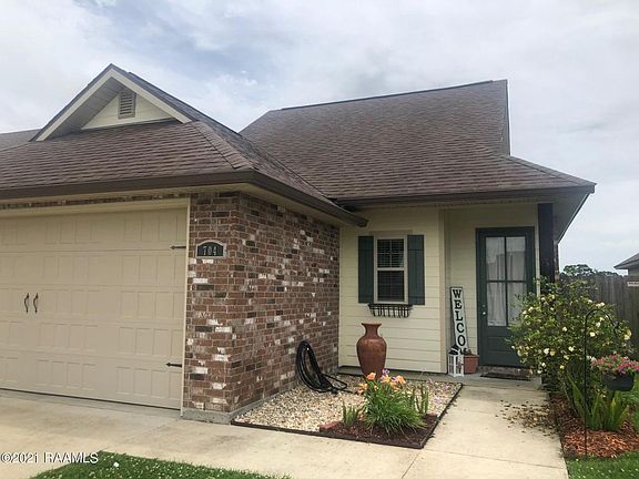 2nd image of 704 Highland View Dr