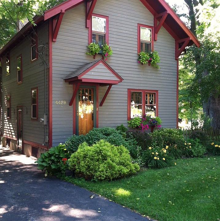 1st image of 4429 East Ave