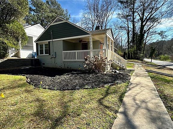 3rd image of 1770 Springview Rd NW