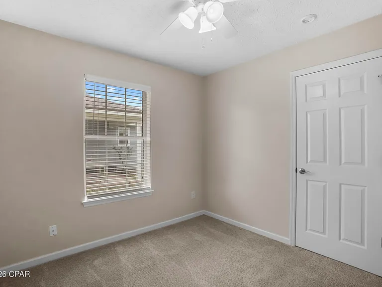 1815 Foster Ave — Photo 36