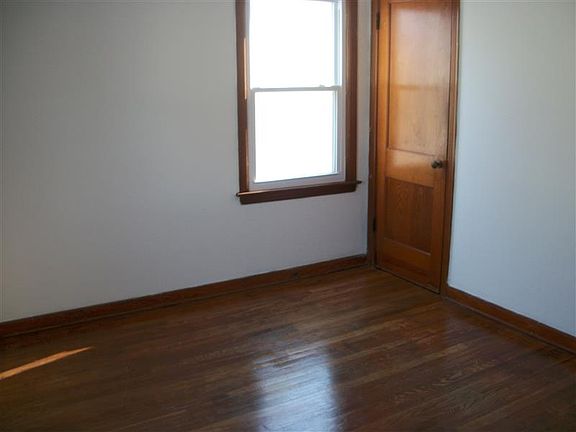 4th image of 10708 Saint Francis Ln