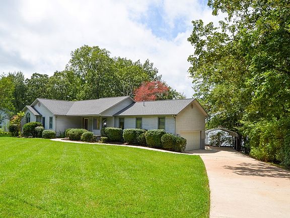 5th image of 2032 Cravens Dr