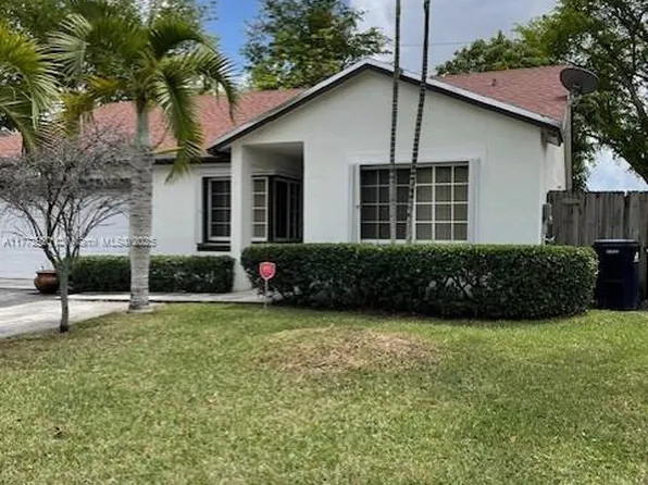 11624 SW 135th Ln, Miami, FL 33176