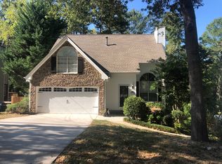 3305 S Shore Cir, Cumming, GA 30041