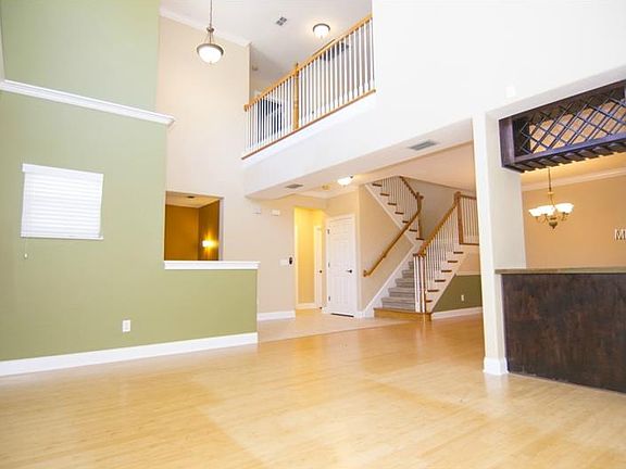 5th image of 6782 Sorrento St