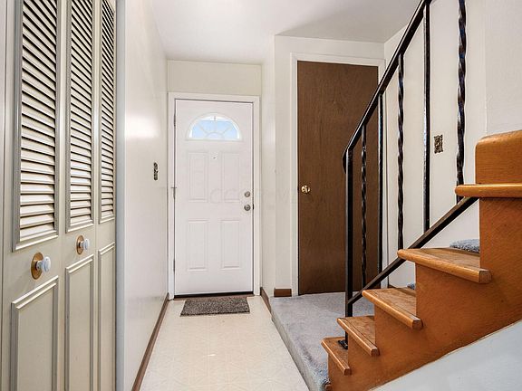 4th image of 1299 Woodbrook Ln #225