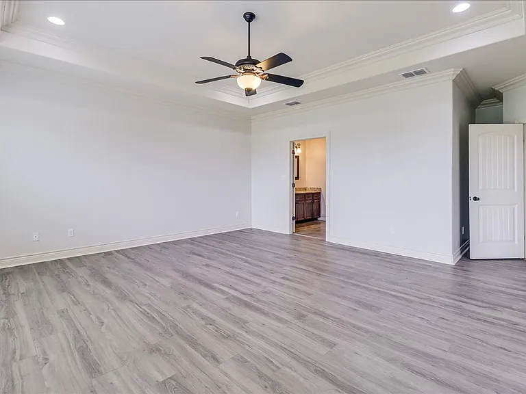 6241 Lago Vista Dr — Photo 41