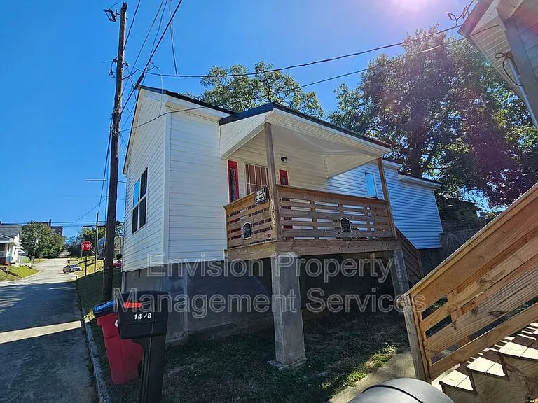 1408 2nd Ave — Photo 1