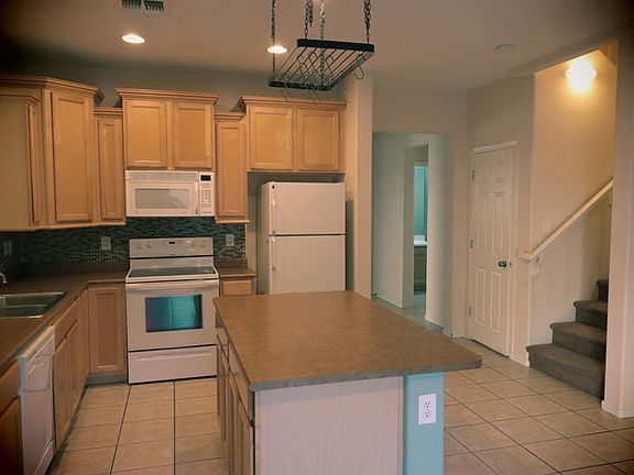 5th image of 4704 E Olney Ave