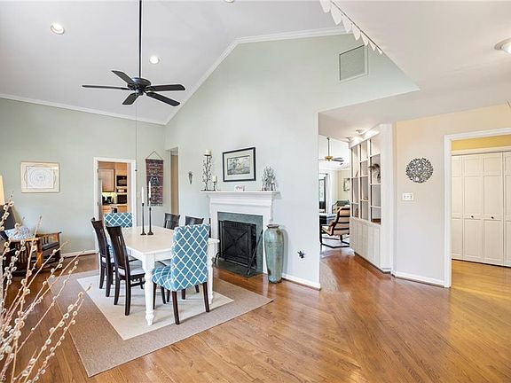 5th image of 4805 Gaines Dr