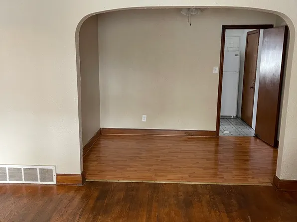 1300 Kanawha Ter APT 4, Huntington, WV 25701