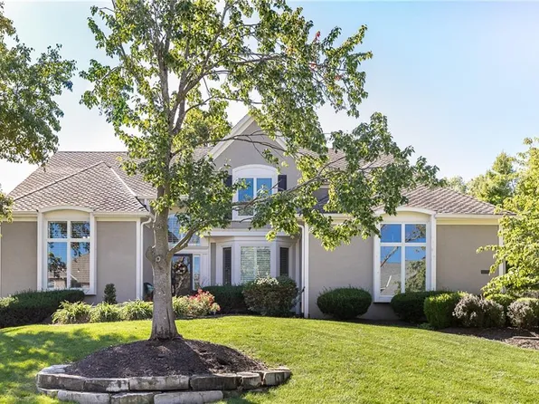 2909 W 127th St, Leawood, KS 66209
