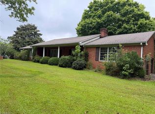 3828 Waterview Rd, High Point, NC 27265