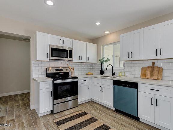5th image of 408 E Orchid Ln