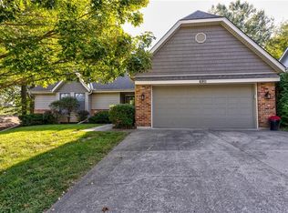 6911 N Flora Ave, Gladstone, MO 64118