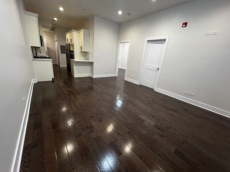 4819 Main St #202 — Photo 12