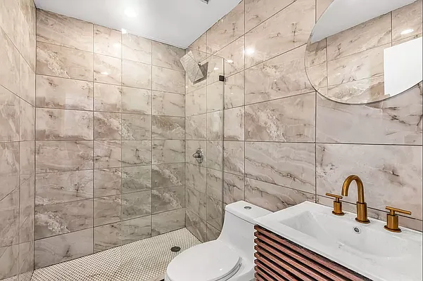 Rented by Avenues Real Estate | media 7