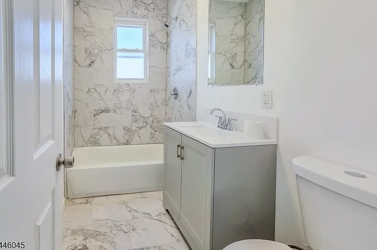86-88 Abinger Pl #2R — Photo 7