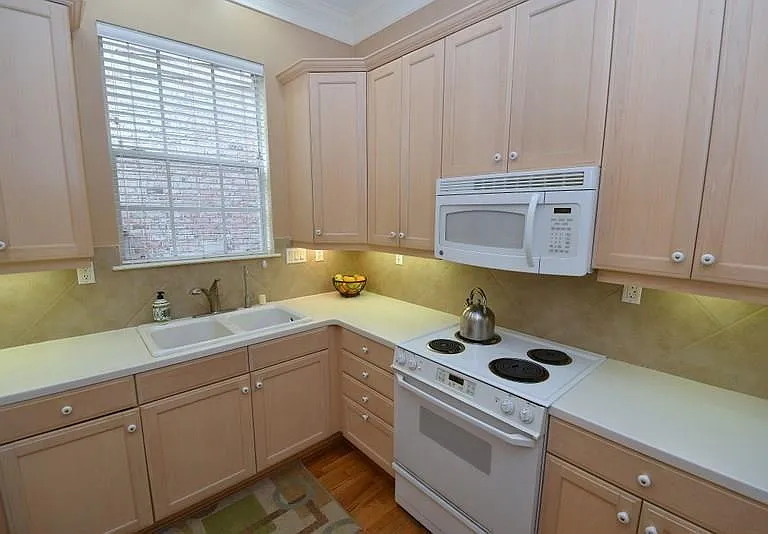6841 Staffordshire Blvd — Photo 20