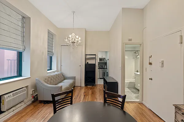 Rented by Keller Williams NYC | media 13