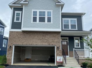 3884 Hillview Ct, Alexandria, VA 22310