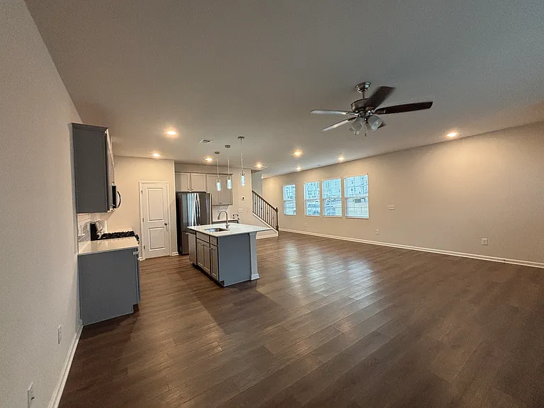 15733 Country House St — Photo 19