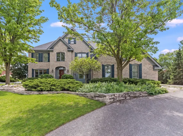 3N925 Emily Dickinson Ln, Campton Hills, IL 60175