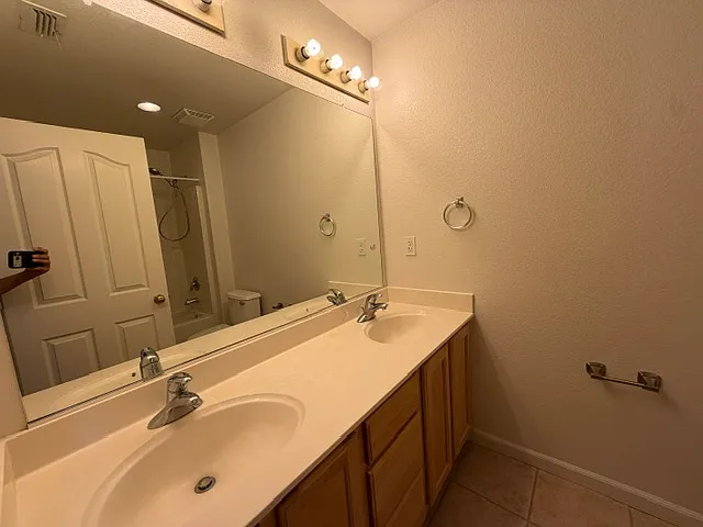 9640 Richlyn Way — Photo 22