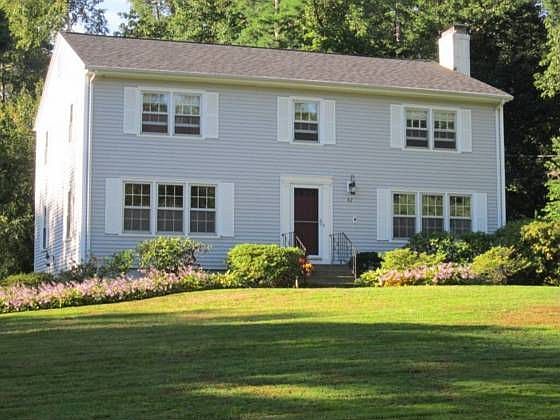 1st image of 42 Wyndhurst Dr