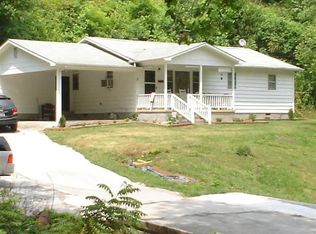 195 Russell Cove Rd, Waynesville, NC 28785