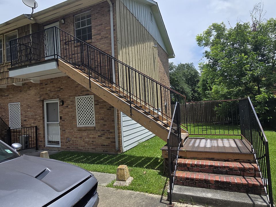 Stairs to Unit D