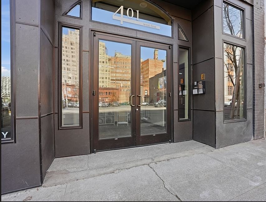 1st image of 401 W 1st Ave