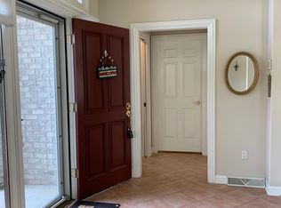 6503 Williamsburg Way, Racine, WI 53406