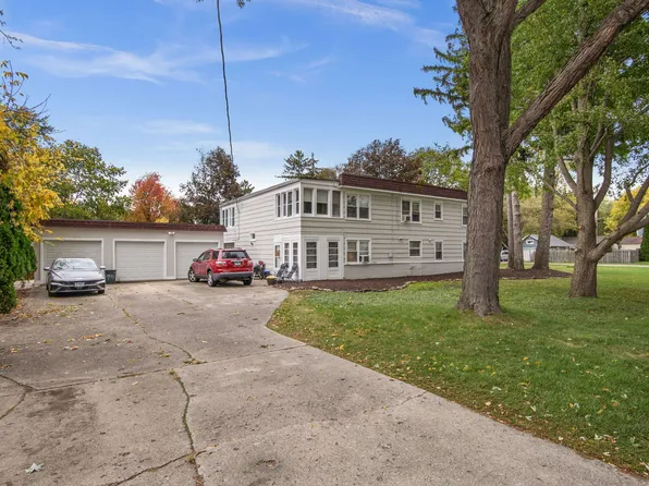 107 N Mallory Ave, Batavia, IL 60510