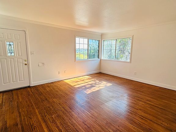 4th image of 7370 Minerva Dr