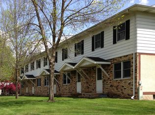 334 4th St N APT E, Hudson, WI 54016