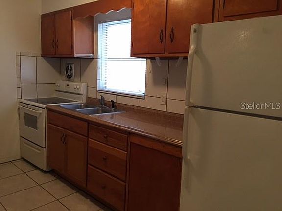 2nd image of 1135 Highland St N #5