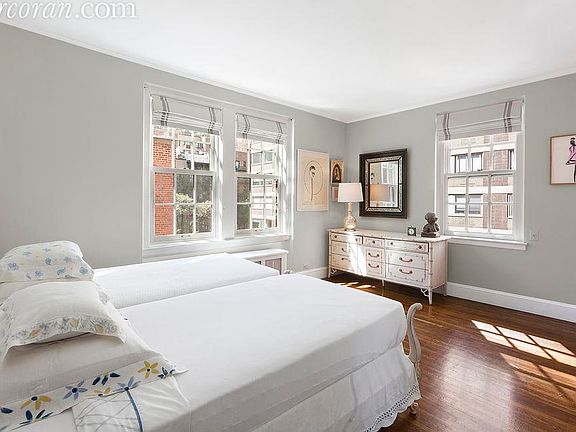 5th image of 222 E 71st St APT 4C