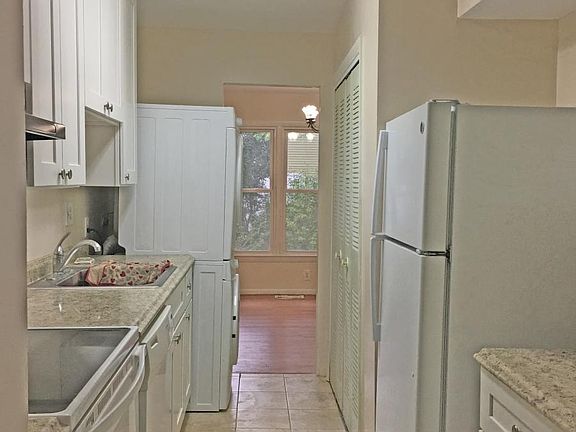 2nd image of 6303 Hillary Ct