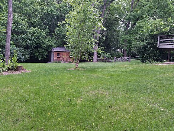 2nd image of 20702 Oriole Cir