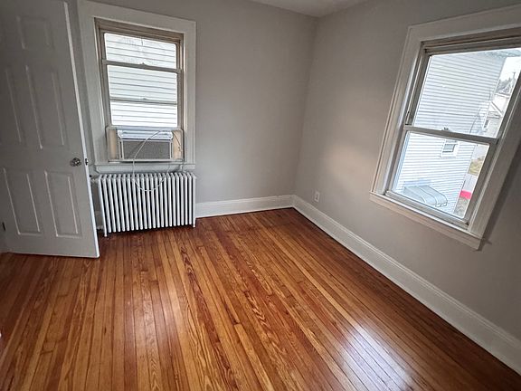 4th image of 69 Oswego St Floor 2