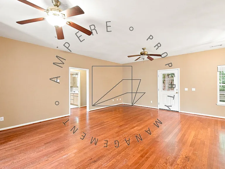 2559 W Arthur Hart St — Photo 4