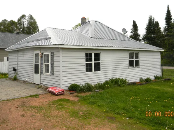 805 5th St, Mattoon, WI 54450